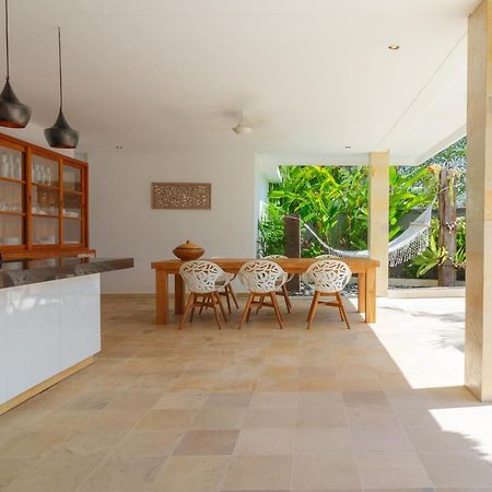 Villa Rasa Senang, With Private Cook And Pool Karangasem Exterior foto