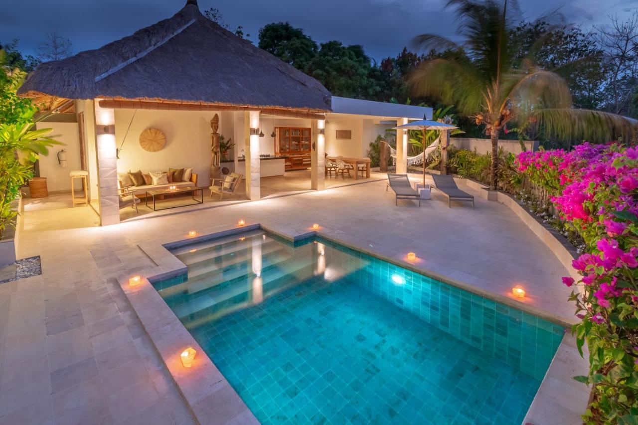 Villa Rasa Senang, With Private Cook And Pool Karangasem Exterior foto