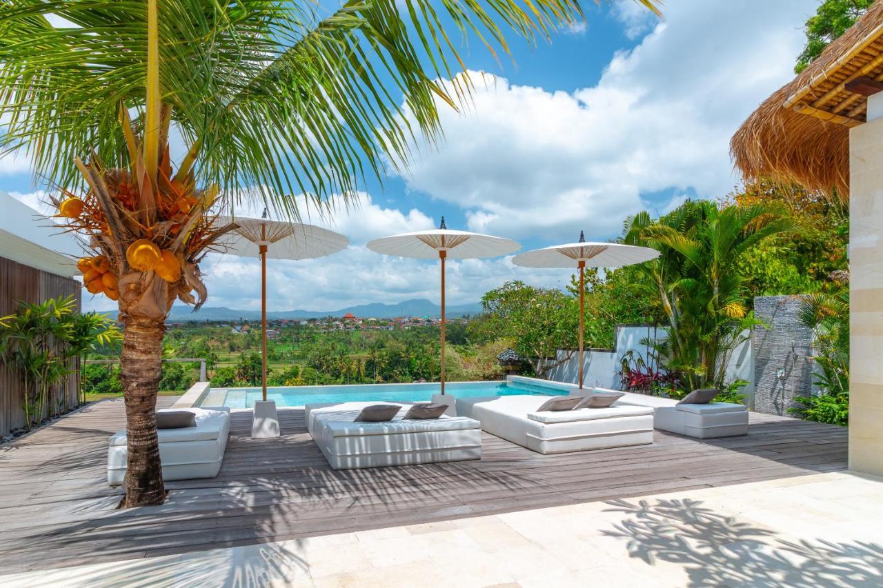 Villa Rasa Senang, With Private Cook And Pool Karangasem Exterior foto